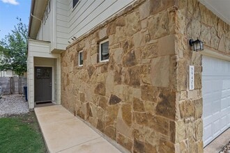 8940 Parker Ranch Cir in Austin, TX - Building Photo - Building Photo