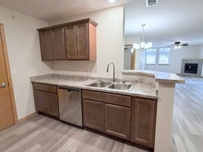 8206 Starr Grass Dr in Madison, WI - Building Photo - Building Photo