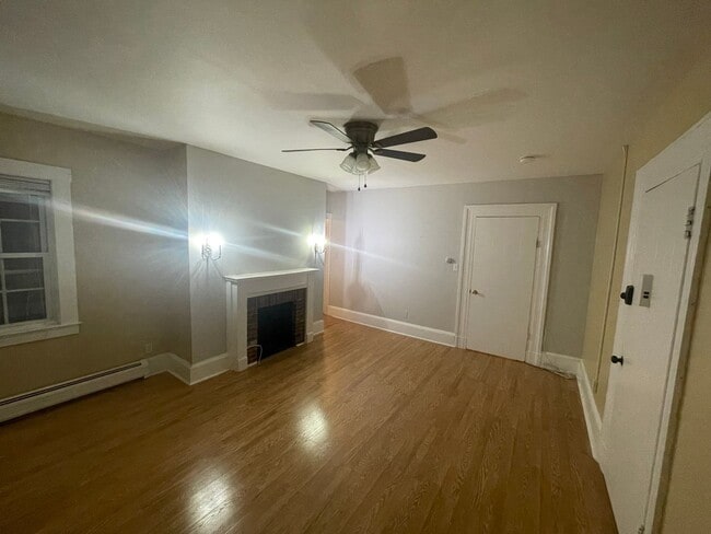 388 E Merrimack St in Lowell, MA - Building Photo - Building Photo