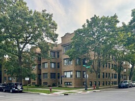 1147 Maple Ave in Evanston, IL - Building Photo