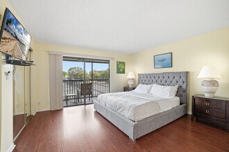 105 Deer Creek Rd in Deerfield Beach, FL - Building Photo - Building Photo