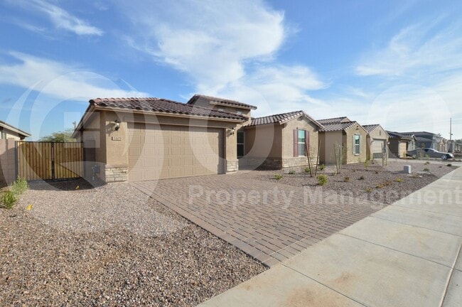property at 5105 N 81st Ave