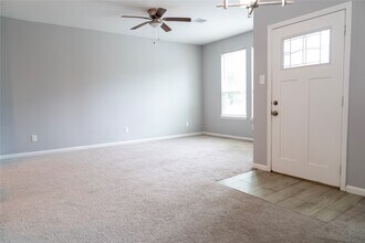 3915 Brookmeade Dr in Houston, TX - Building Photo - Building Photo