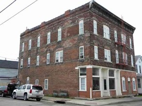 532-534 Rhomberg Ave in Dubuque, IA - Building Photo - Building Photo