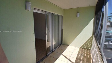 8782 SW 12th St in Miami, FL - Building Photo - Building Photo