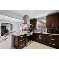 47 NW 47th St in Miami, FL - Building Photo