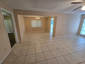 1305 Andes Dr in Winter Springs, FL - Building Photo - Building Photo