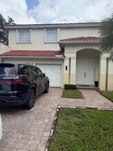 6901 NW 112th Ave in Doral, FL - Building Photo - Building Photo