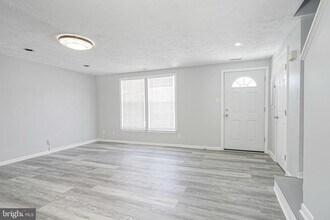 53 Victoria Manor Ct in Sicklerville, NJ - Building Photo - Building Photo