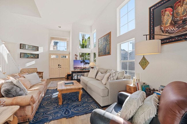 5508 Caminito Exquisito in San Diego, CA - Building Photo - Building Photo