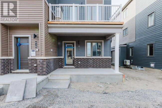 822 Parnian Private in Ottawa, ON - Building Photo - Building Photo