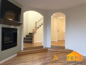 573 Scenic Dr in Ashland, OR - Building Photo - Building Photo