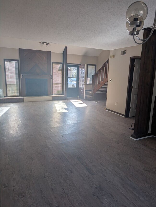 311 Rock Knoll Dr in Greenwood, SC - Building Photo - Building Photo