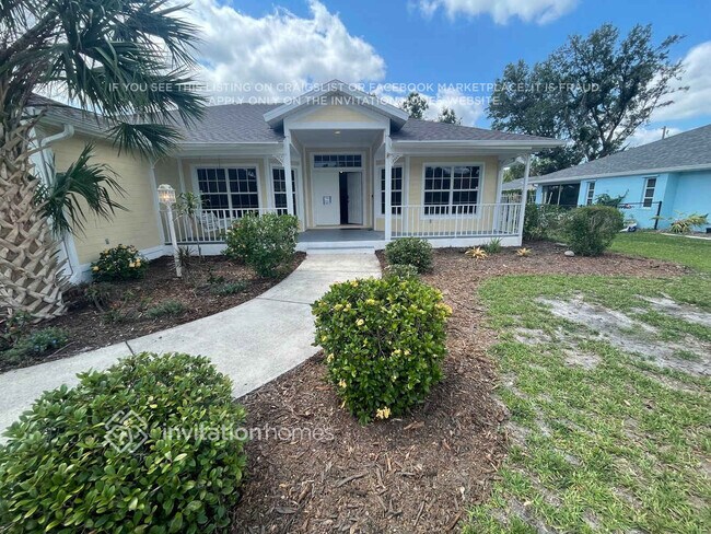 23259 Mulligan Ave in Port Charlotte, FL - Building Photo - Building Photo