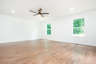 1540 Eastland Rd SE in Atlanta, GA - Building Photo - Building Photo