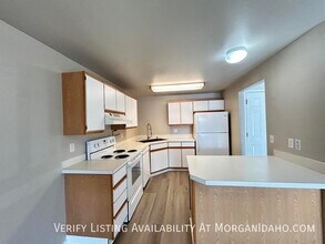 165 N 22nd St-Unit -201 in Boise, ID - Building Photo - Building Photo