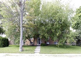 80 Grove St in Barrie, ON - Building Photo