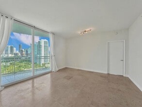 2475 Brickell Ave in Miami, FL - Building Photo - Building Photo