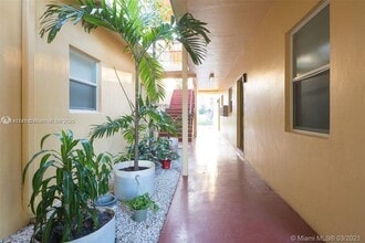 8900 NW 38th Dr in Coral Springs, FL - Building Photo - Building Photo