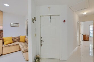 65 Centennial Ct in Deerfield Beach, FL - Building Photo - Building Photo