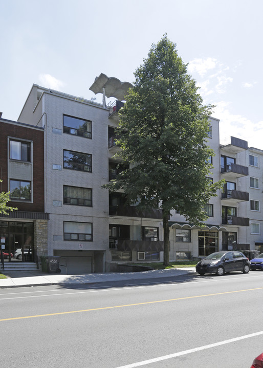 2960 Édouard-Montpetit in Montréal, QC - Building Photo