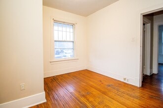 1111 Hamilton Way in Columbia, MO - Building Photo - Building Photo