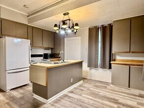 1402 O Ave in La Grande, OR - Building Photo - Building Photo