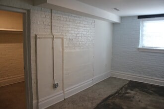 403 W Court St in Woodstock, VA - Building Photo - Building Photo