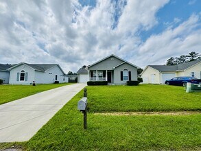 304 Sean River Rd in Conway, SC - Building Photo - Building Photo