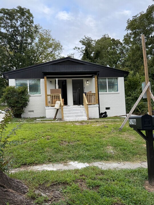 519 Walnut St, Unit High Point Gem in High Point, NC - Foto de edificio