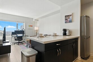 899 Pine St, Unit FL16-ID1245521P in San Francisco, CA - Building Photo - Building Photo