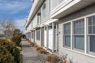 50 W 5th St in Barnegat Light, NJ - Building Photo - Building Photo