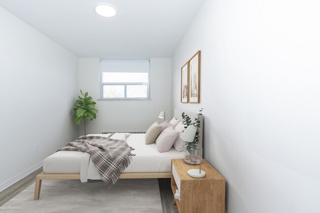 6320 Valley Way in Niagara Falls, ON - Building Photo - Building Photo