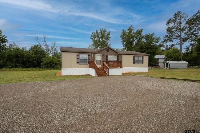 12883 FM 2710 in Lindale, TX - Building Photo - Building Photo
