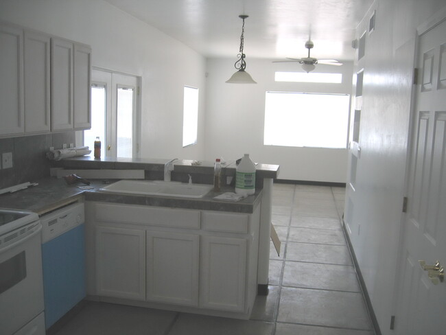 914 E Hedrick Dr in Tucson, AZ - Building Photo - Building Photo