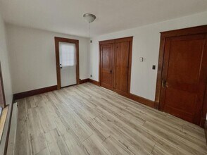 29 Bowdoin St in Sanford, ME - Building Photo - Building Photo