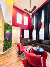 2801 Goodwin Ave in Austin, TX - Building Photo - Building Photo