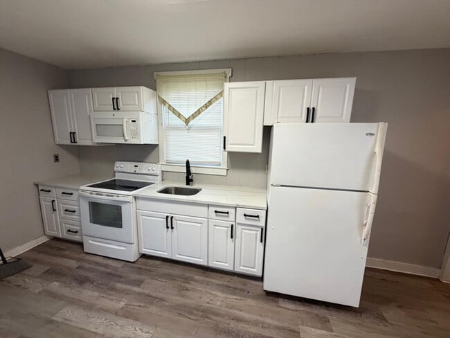 127 Liverpool Ave in Egg Harbor City, NJ - Building Photo - Building Photo