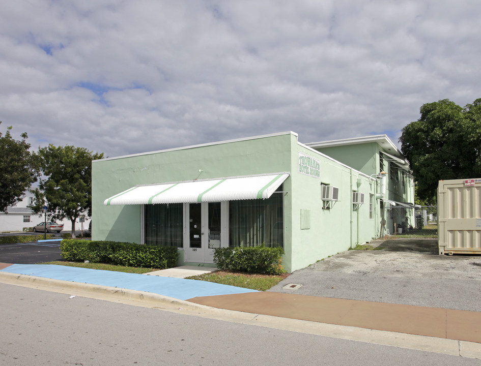 105 NW 5th Ave in Delray Beach, FL - Building Photo