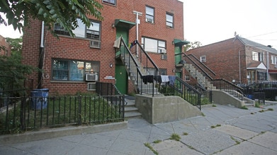 761-765 Logan St in Brooklyn, NY - Building Photo - Building Photo