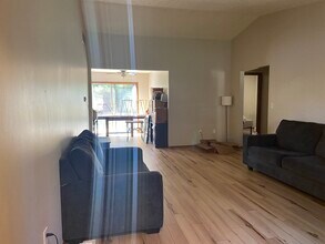 267 N Colonial Dr, Unit 269 in Cortland, OH - Foto de edificio - Building Photo