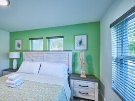 2020 Washington St in Hollywood, FL - Building Photo