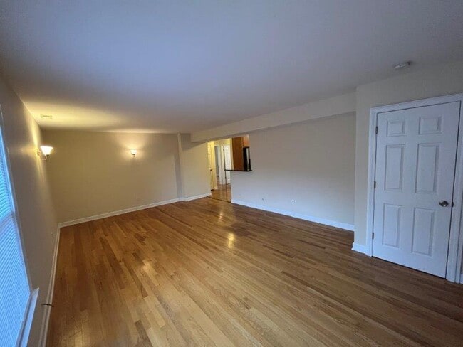 8031 Kenton Ave in Skokie, IL - Building Photo - Building Photo