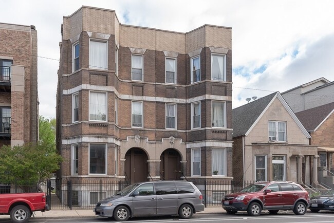 2024 W Augusta Blvd, Unit 1