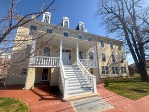 Overlook East in Frederick, MD - Building Photo - Building Photo