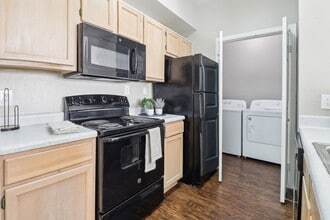 The Collins in Richardson, TX - Building Photo - Building Photo