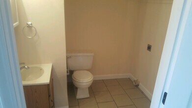 407 Meadow Dr in Troy, IL - Building Photo - Building Photo