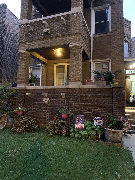 1318 W Arthur Ave in Chicago, IL - Building Photo
