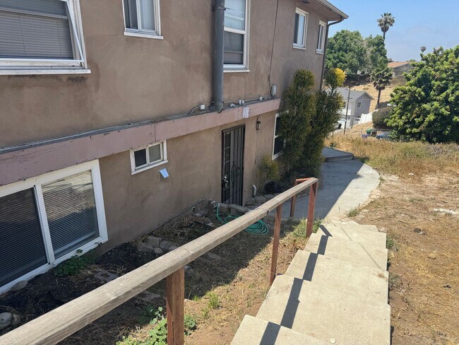1350 Taft St in Lemon Grove, CA - Building Photo - Building Photo