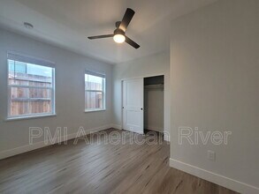 1221 Uptown Alley in Sacramento, CA - Building Photo - Building Photo